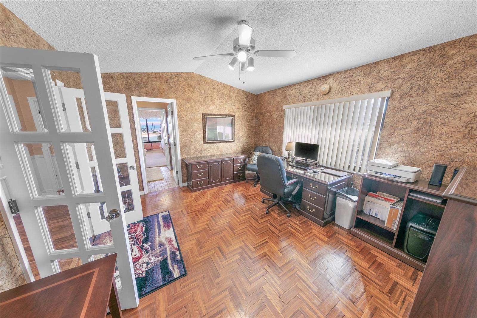 THRIFT TRACTS - Residential