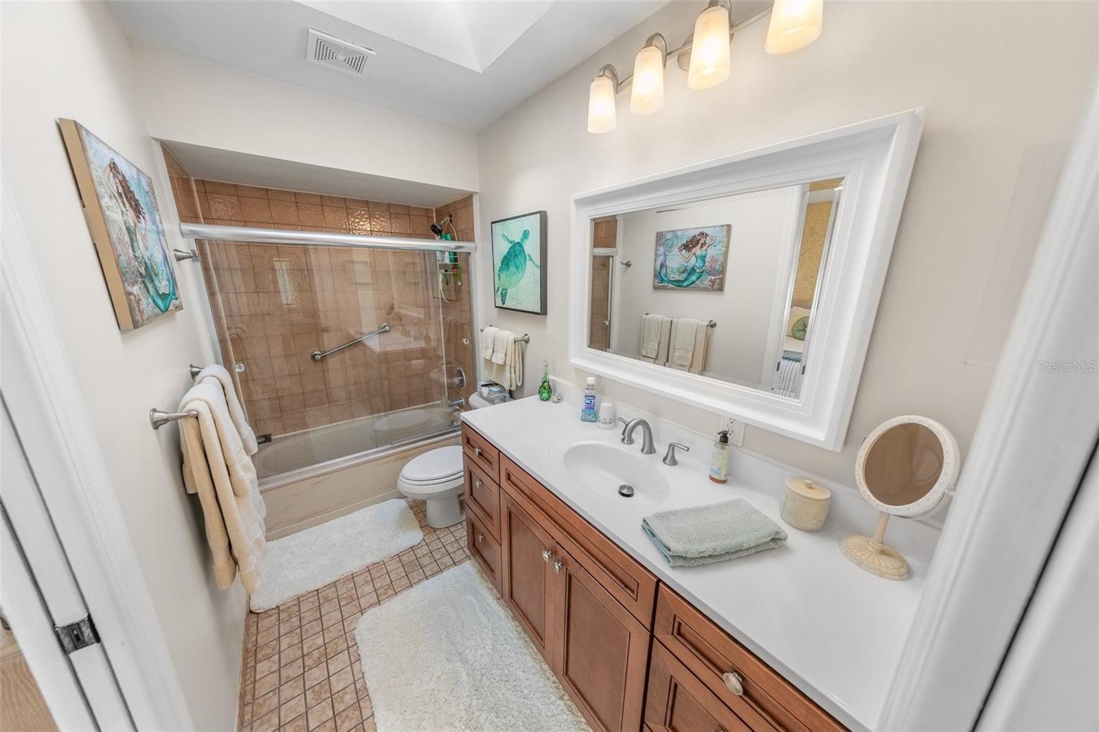 THRIFT TRACTS - Residential