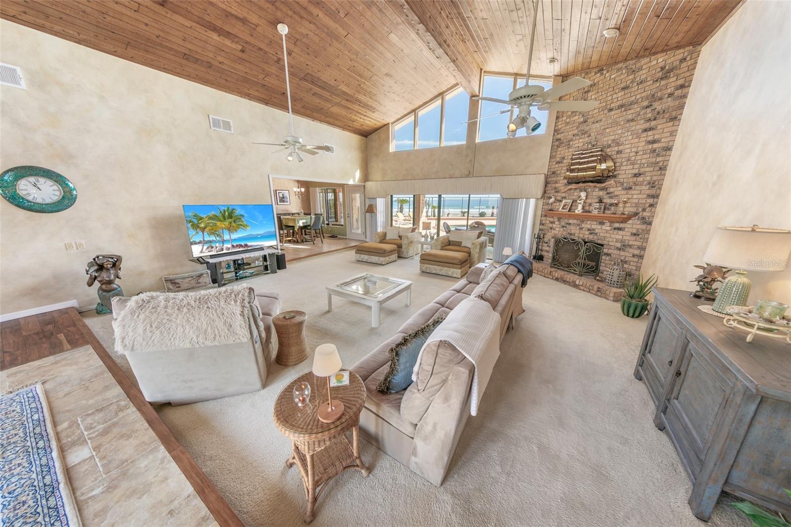 THRIFT TRACTS - Residential