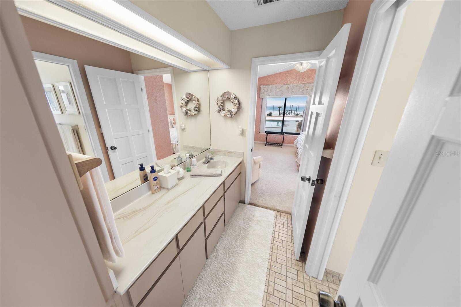 THRIFT TRACTS - Residential