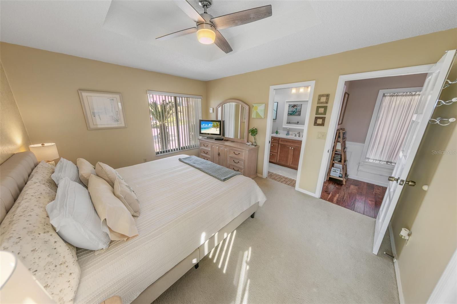 THRIFT TRACTS - Residential