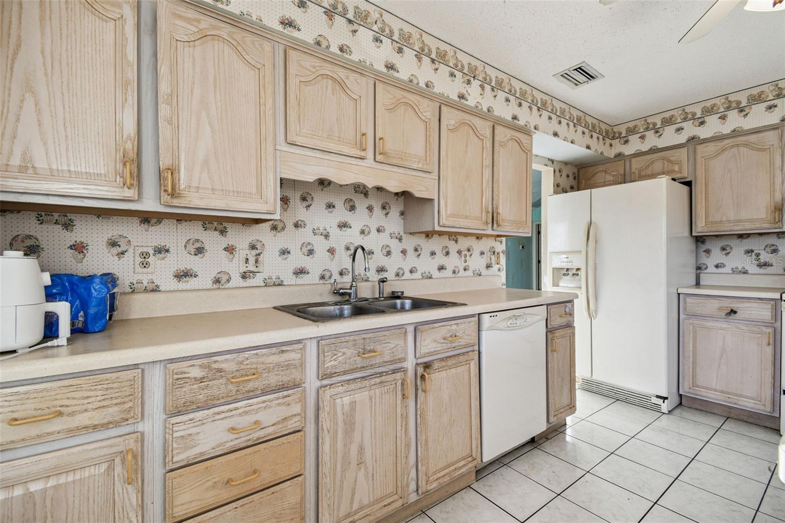 SUN CITY CENTER UNIT 46 - Residential