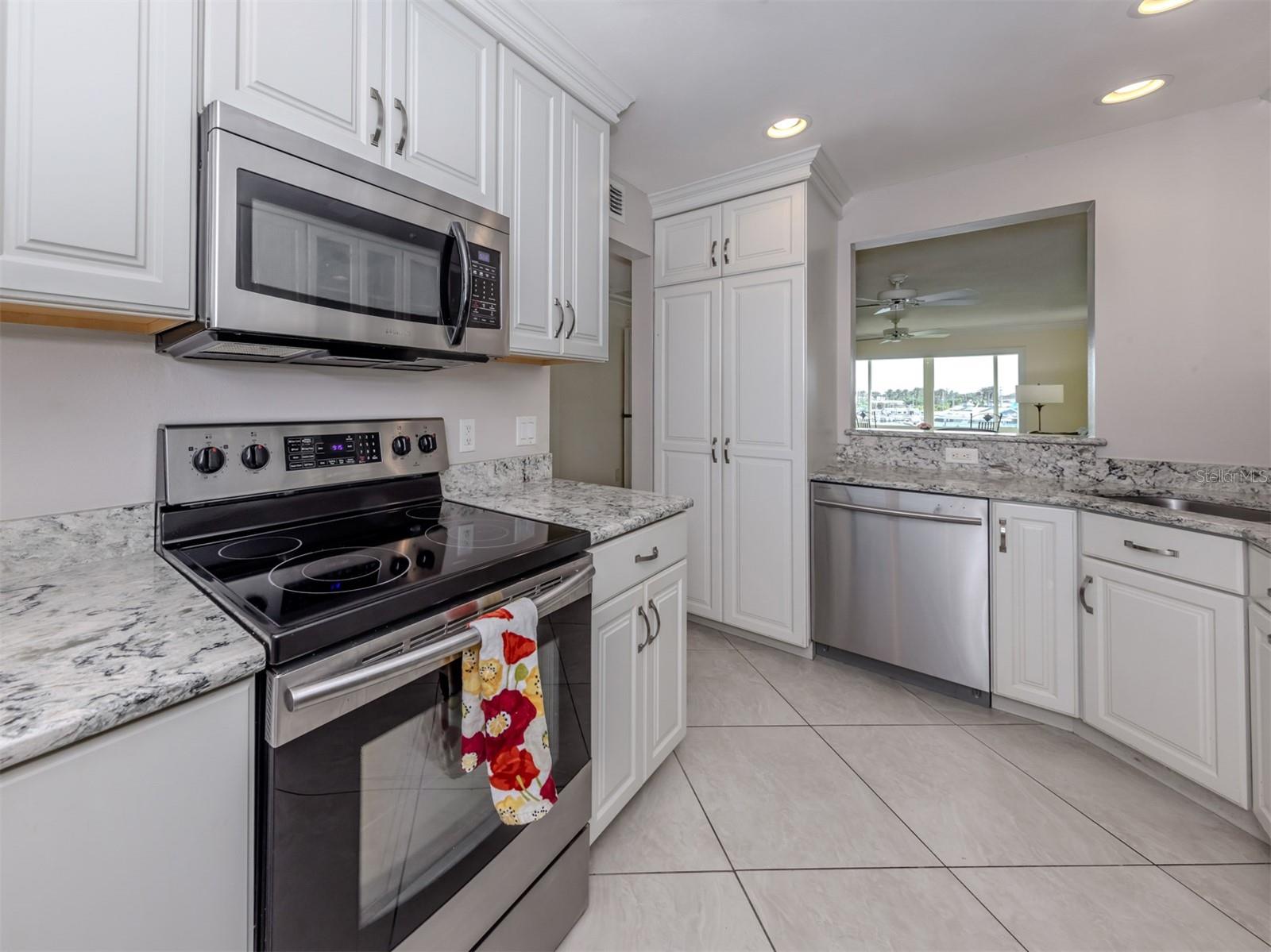 BELLA COSTA I - Residential