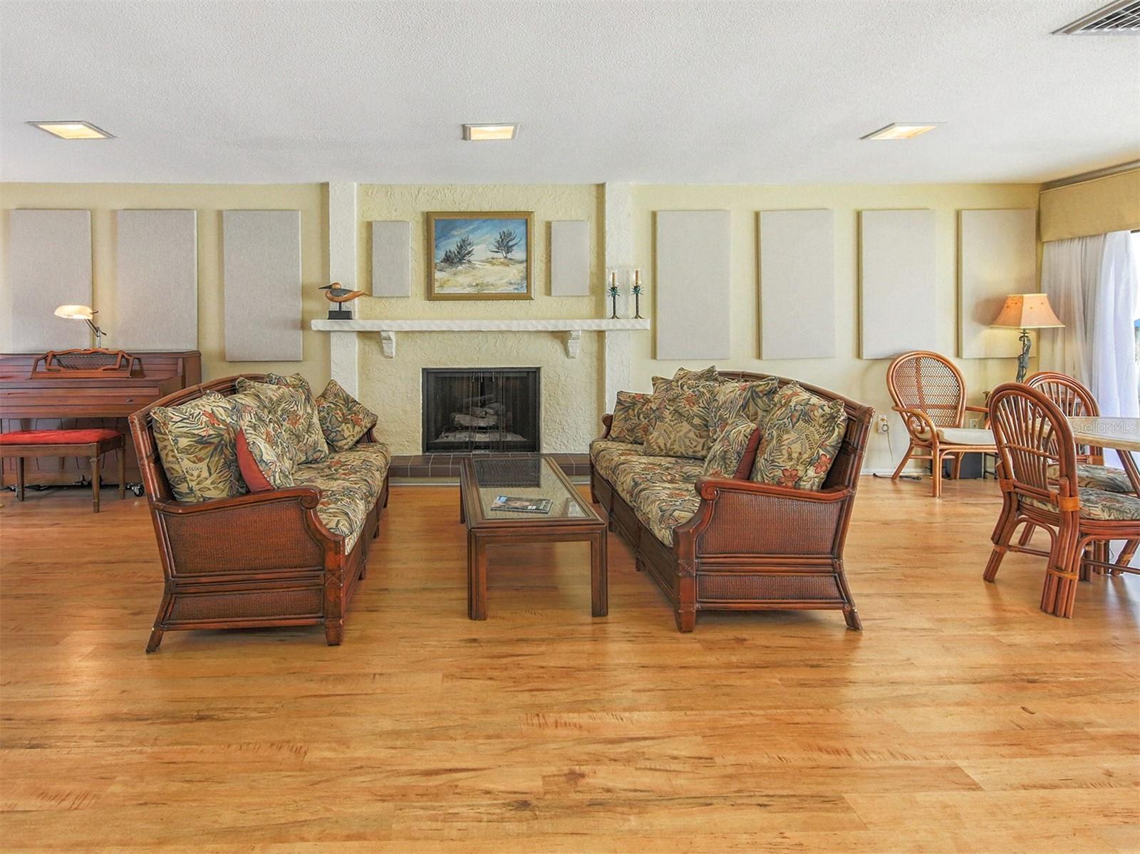 BELLA COSTA I - Residential