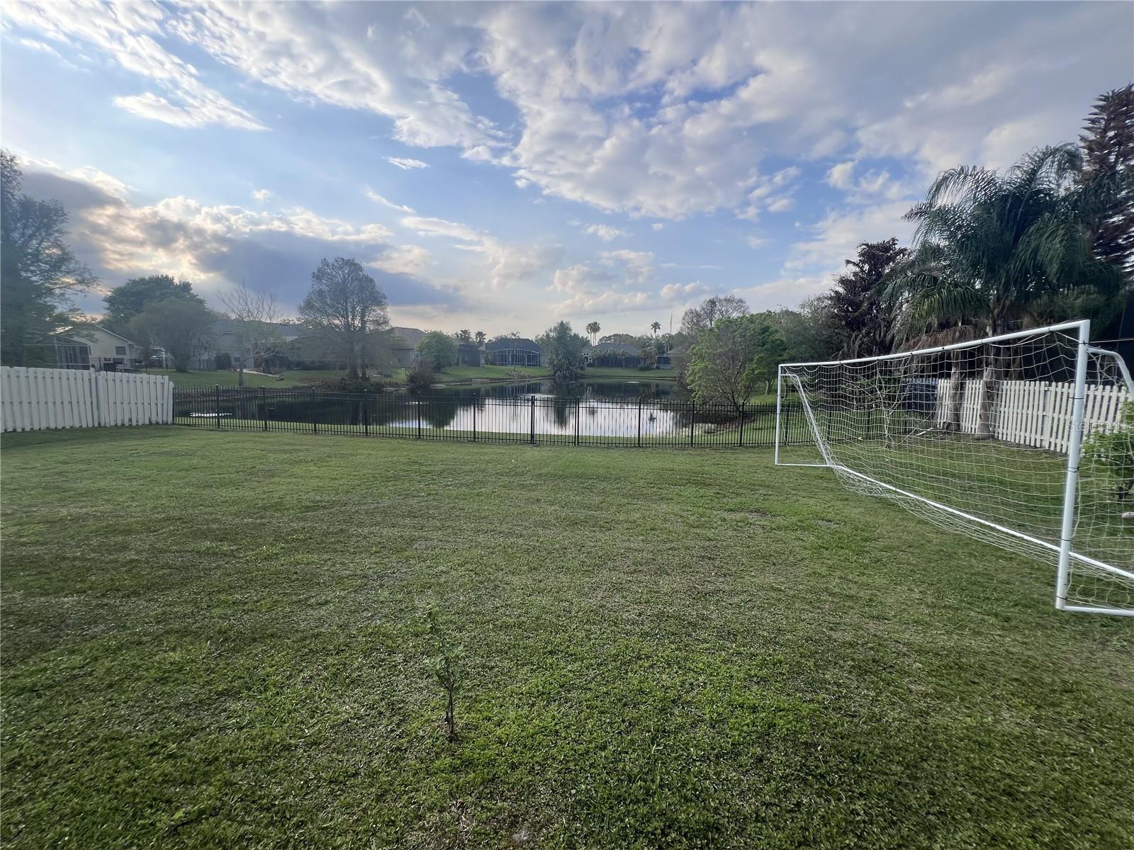 HUNTERS CREEK TR 200-215 PH 02 - Residential