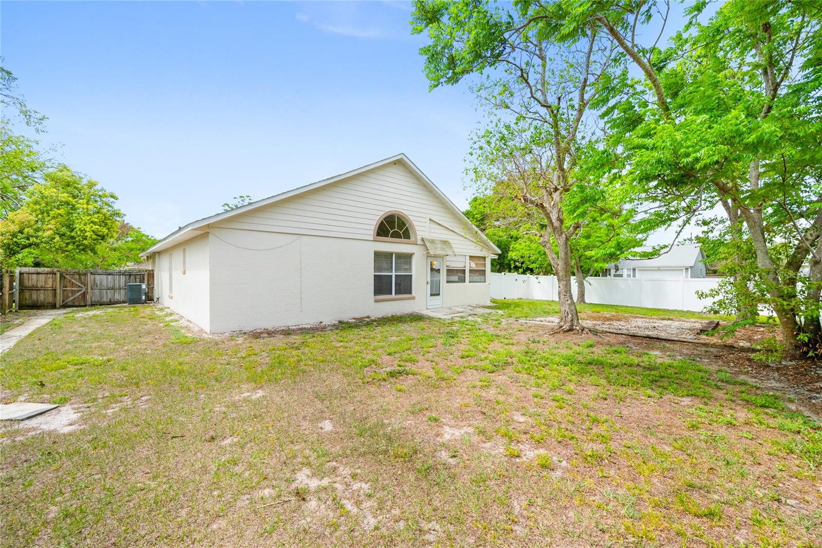 EUSTIS ARBOR HILLS UNIT 01 - Residential