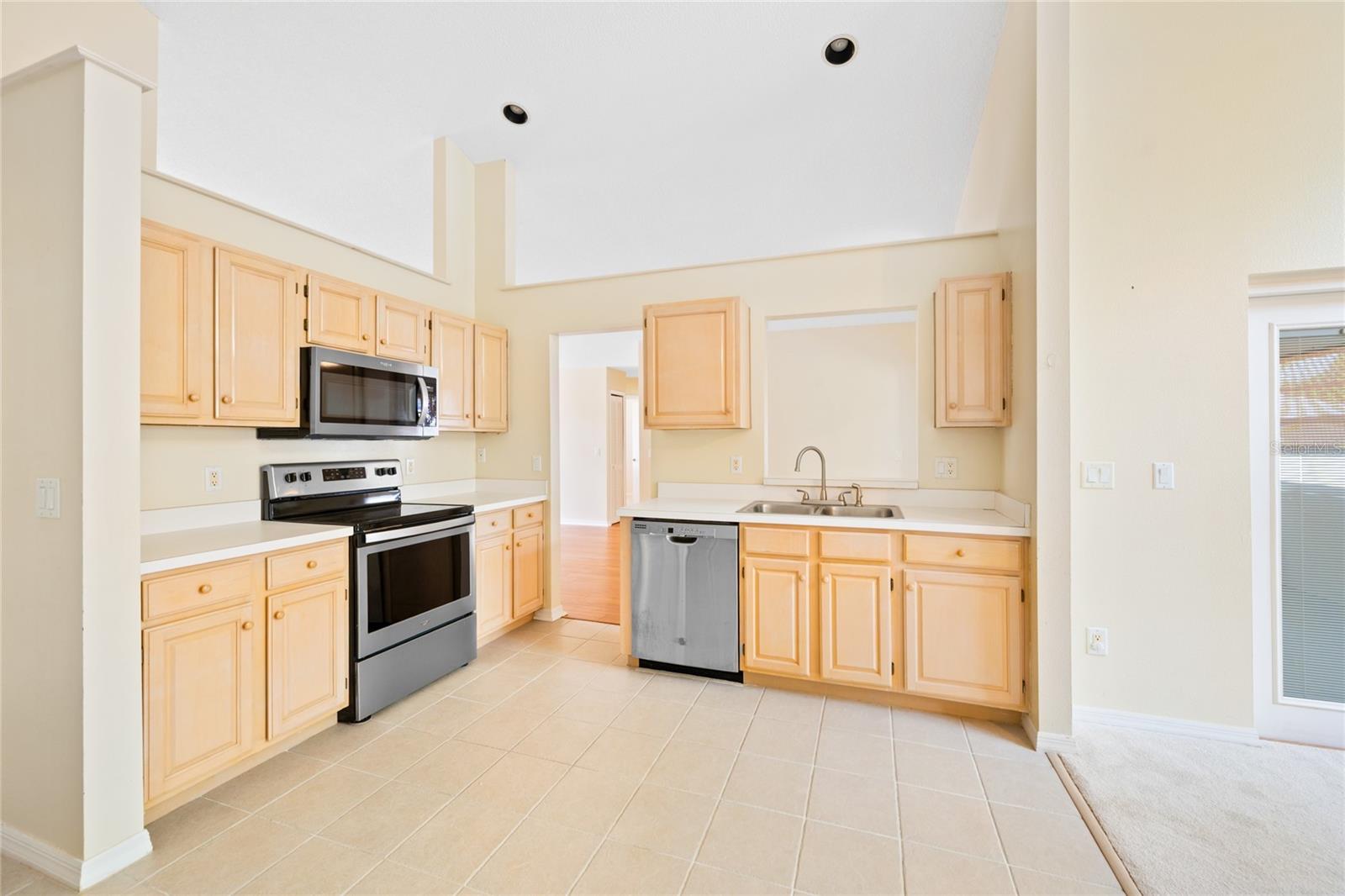 EUSTIS ARBOR HILLS UNIT 01 - Residential