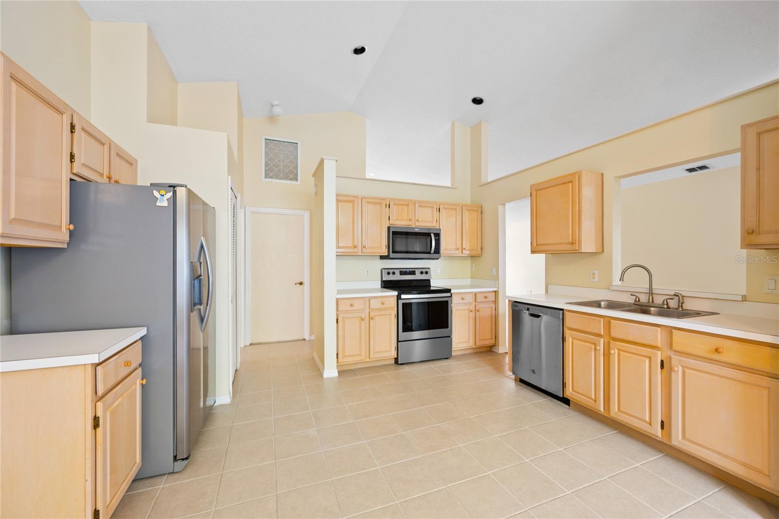 EUSTIS ARBOR HILLS UNIT 01 - Residential