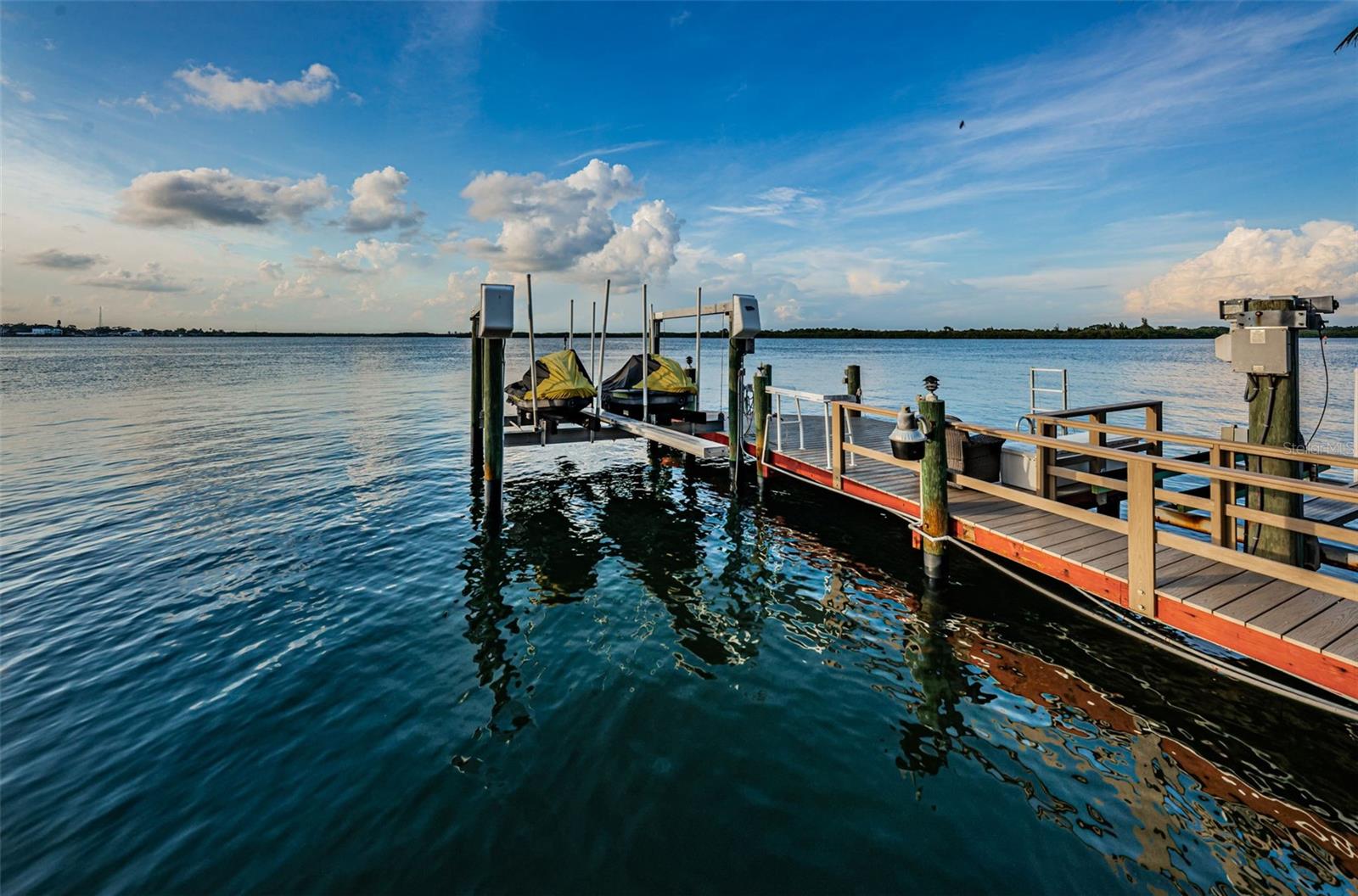 SHORE ACRES EDGEWATER SEC BLKS 17 & 18 - Residential