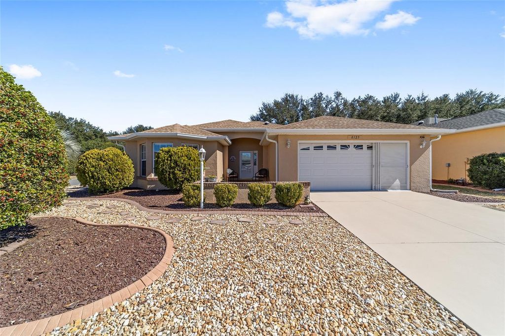 Photo of 8125 SW 81st Loop, Ocala, FL 34476 (MLS # OM718423)