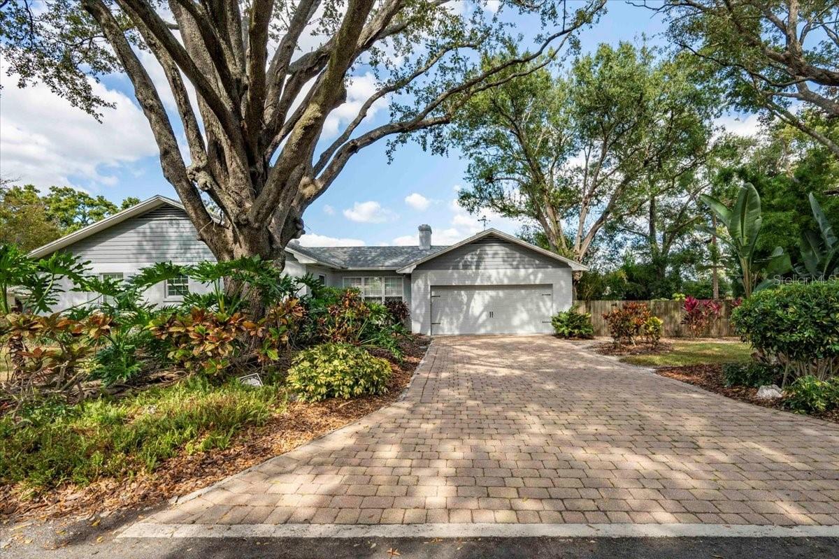 LAUREL HILL - Residential Lease