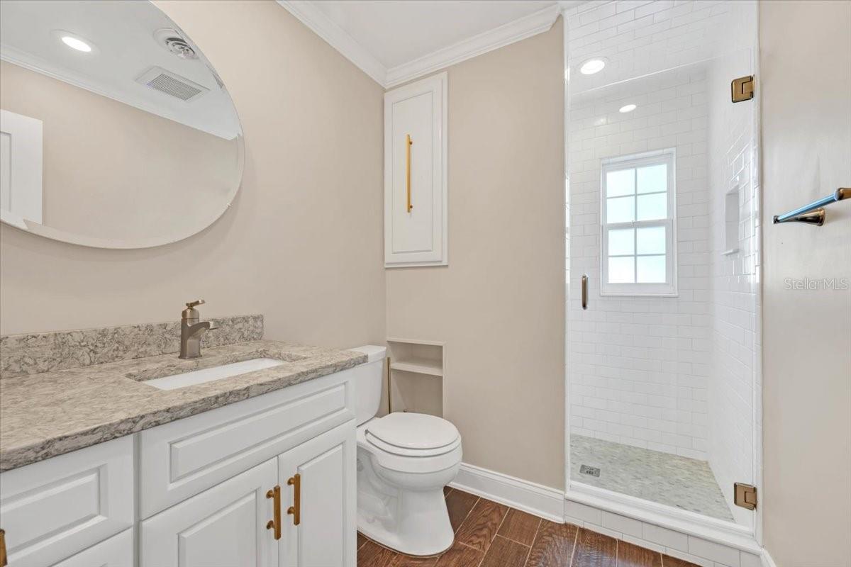 LAUREL HILL - Residential Lease