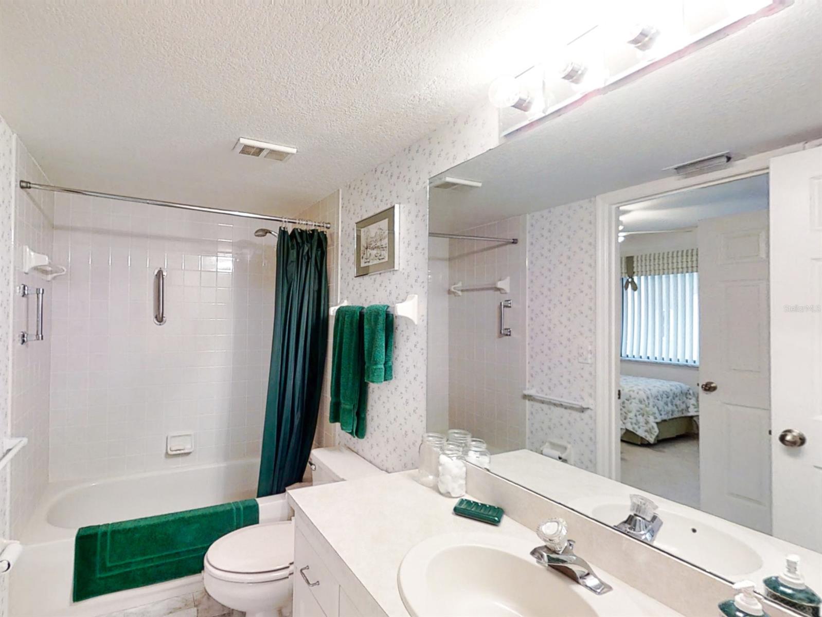 Bouchelle Island Condo - Residential