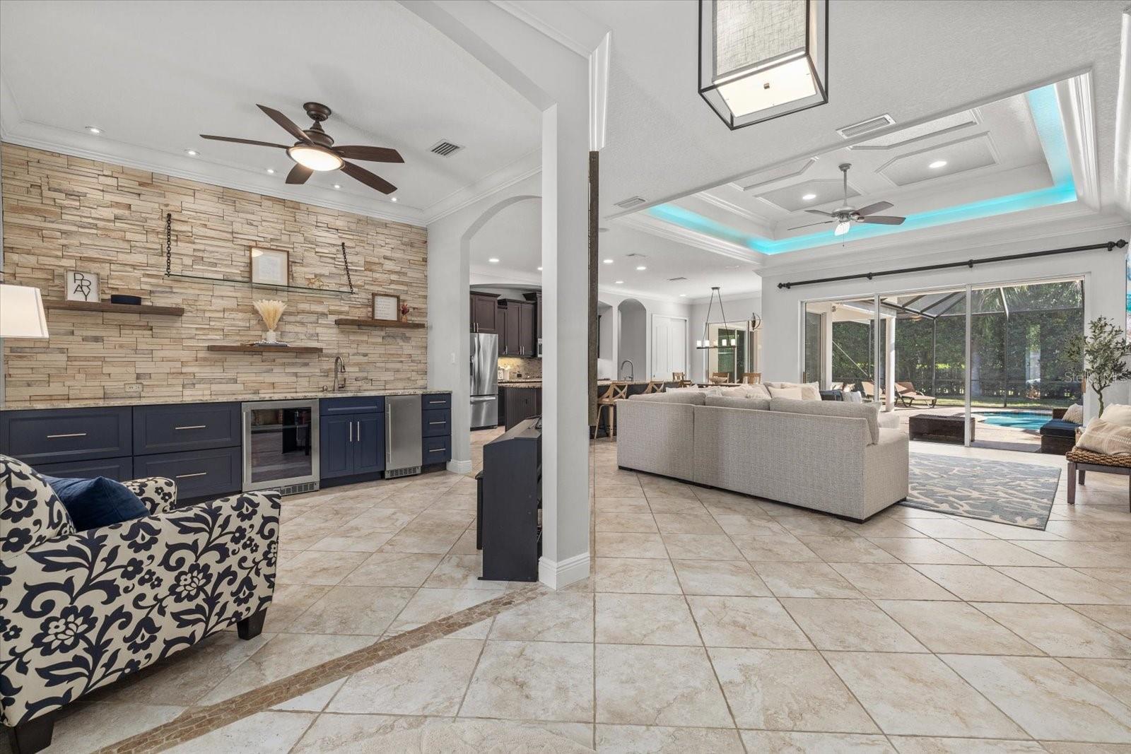 4727 BALBOA PARK LOOP