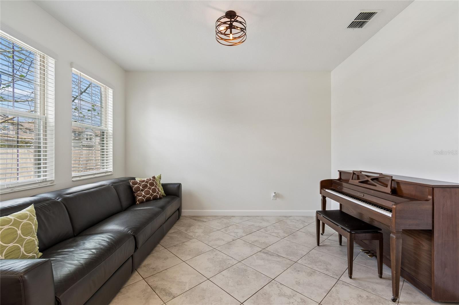 CONNERTON - Residential