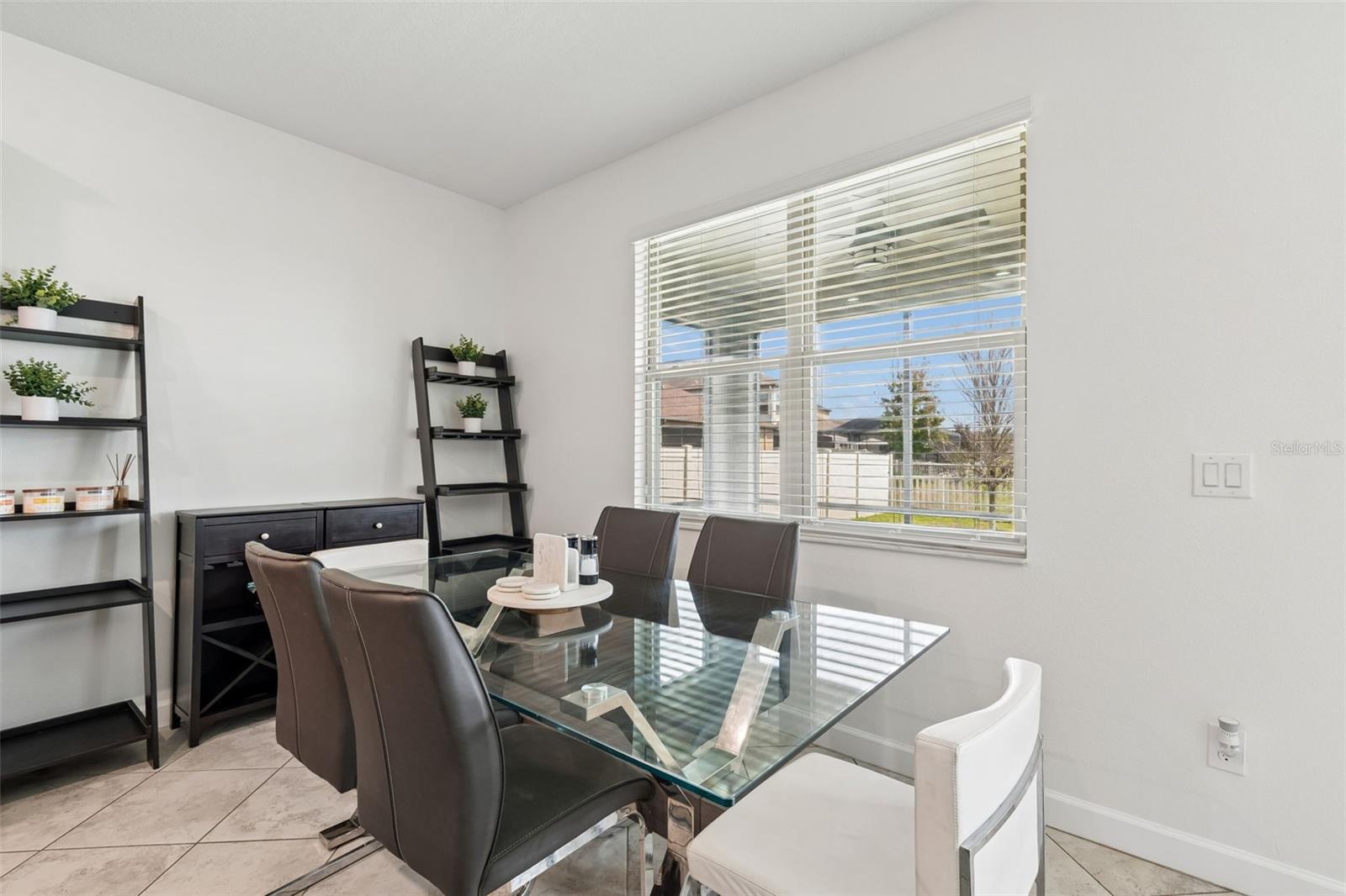 CONNERTON - Residential