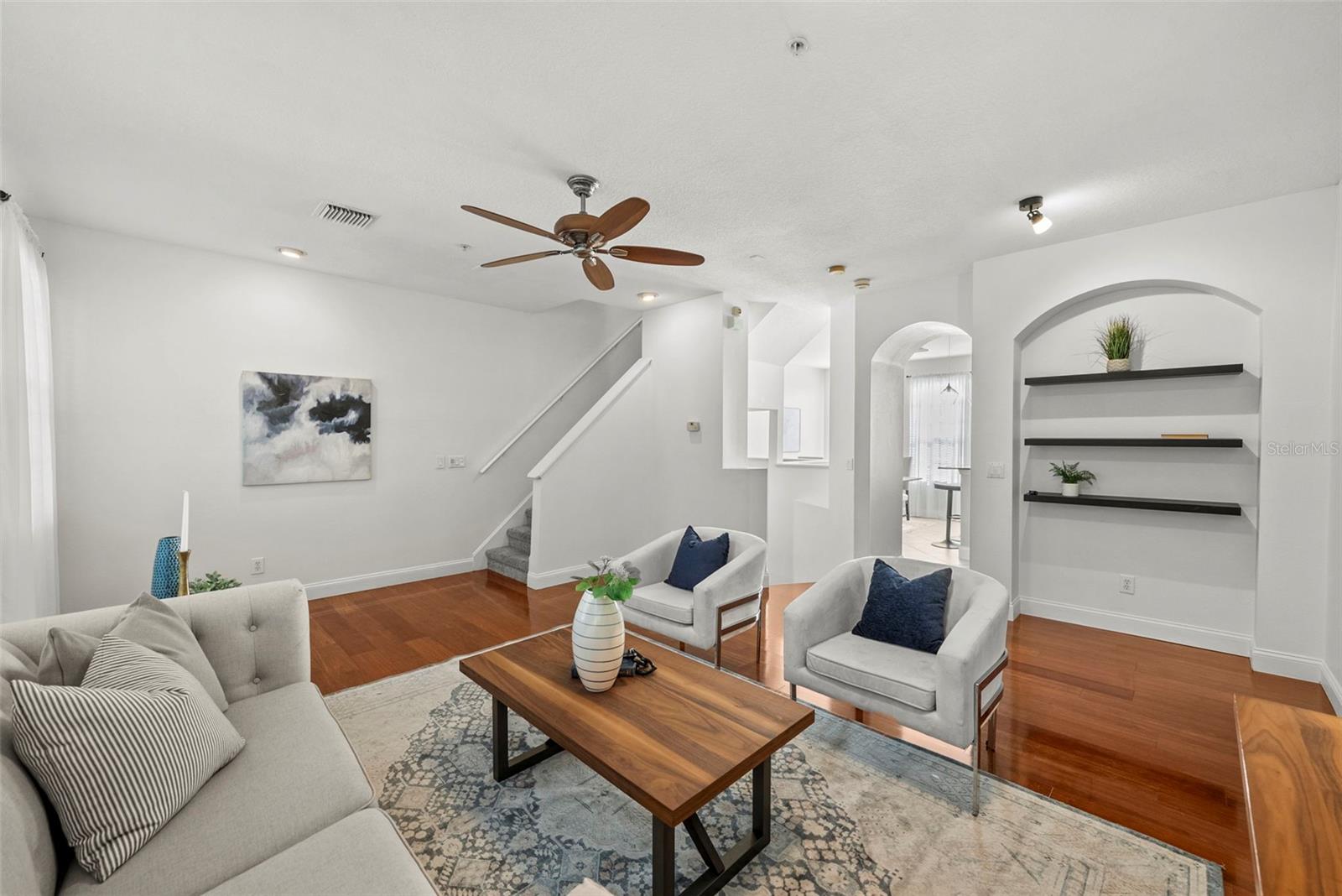 BAYSHORE POINTE TWNHMS PHAS - Residential