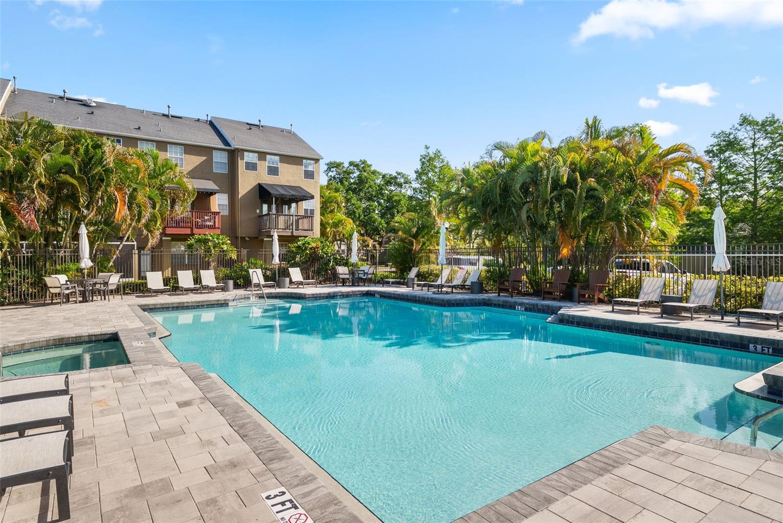 BAYSHORE POINTE TWNHMS PHAS - Residential