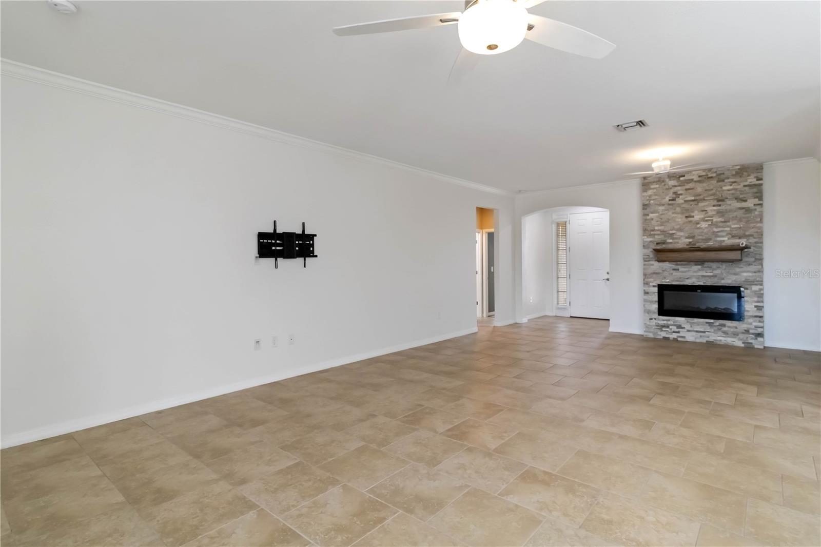 FAIRWAYS/BENT TREE - Residential