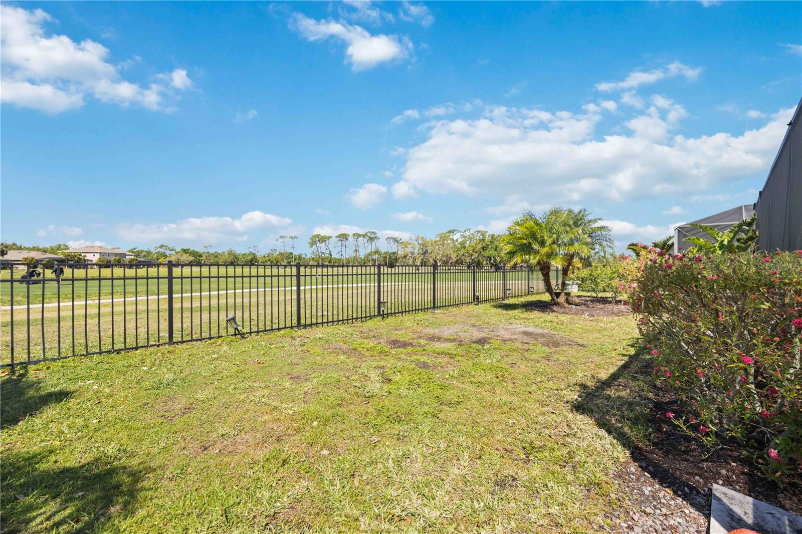FAIRWAYS/BENT TREE - Residential