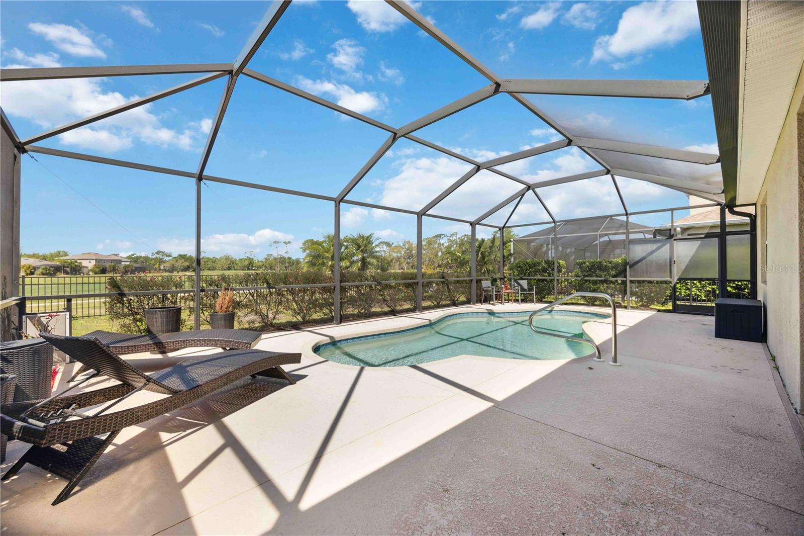 FAIRWAYS/BENT TREE - Residential