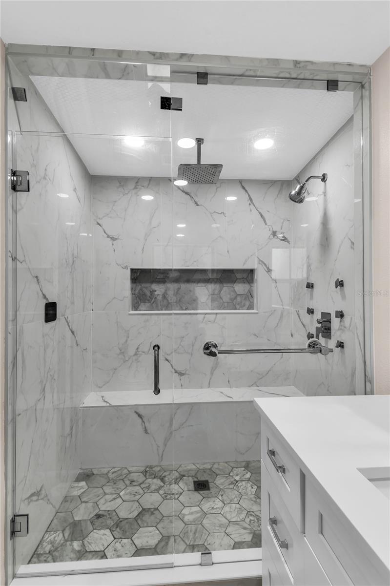 SUMMERLIN HILLS - Residential