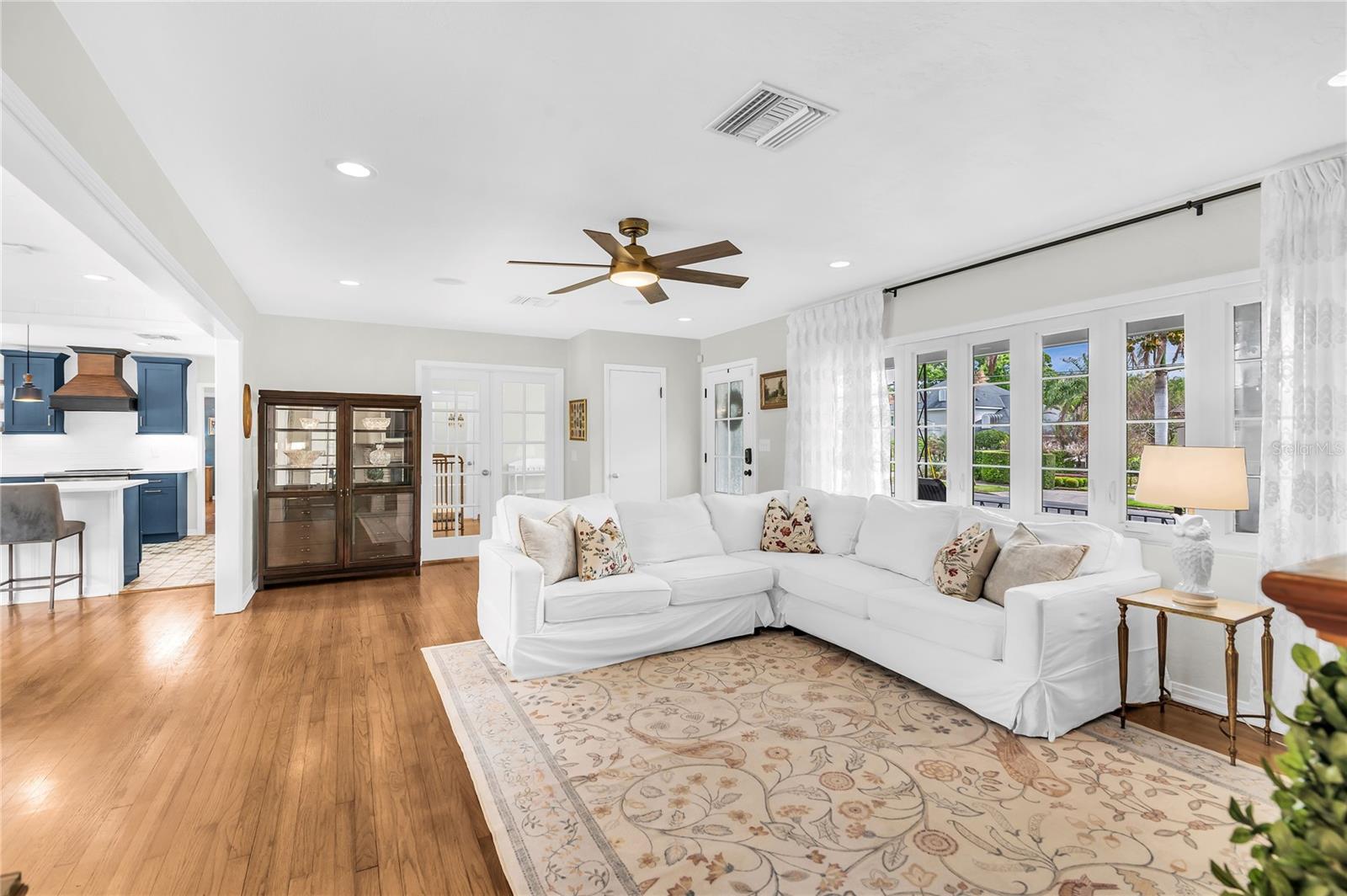 SUMMERLIN HILLS - Residential
