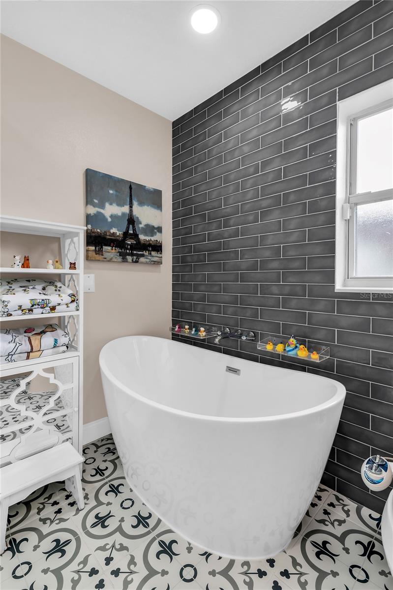 SUMMERLIN HILLS - Residential