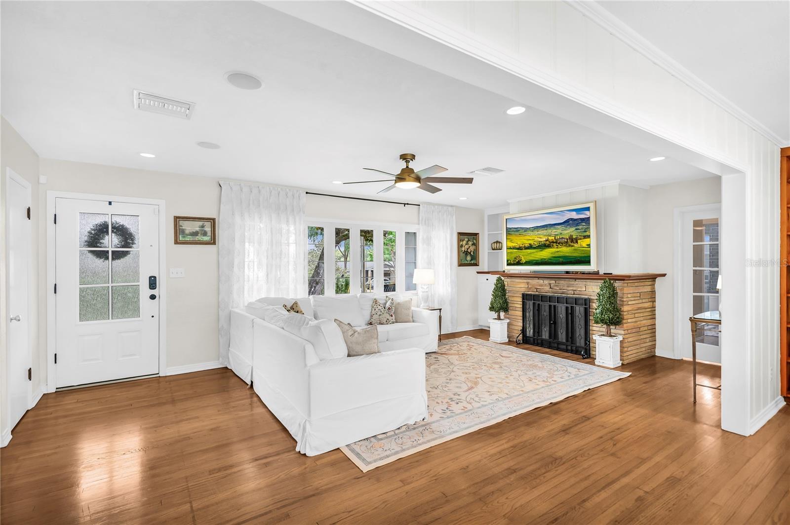 SUMMERLIN HILLS - Residential