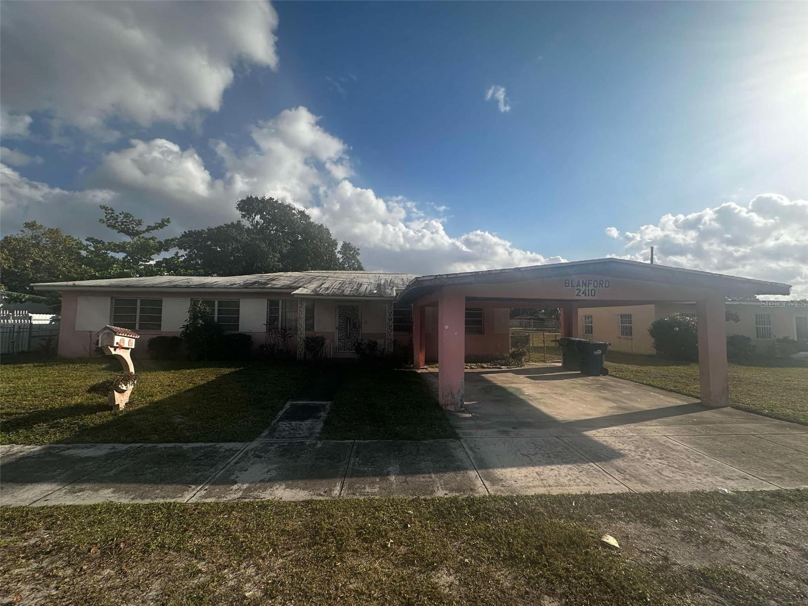 Listing image 1