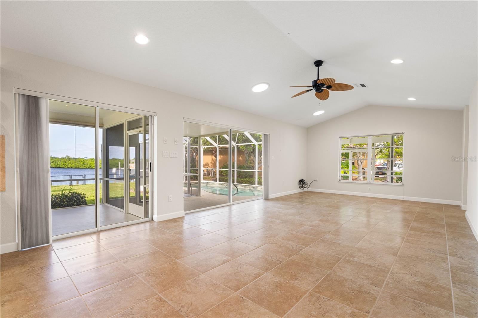 PUNTA GORDA ISLES SEC 15 - Residential