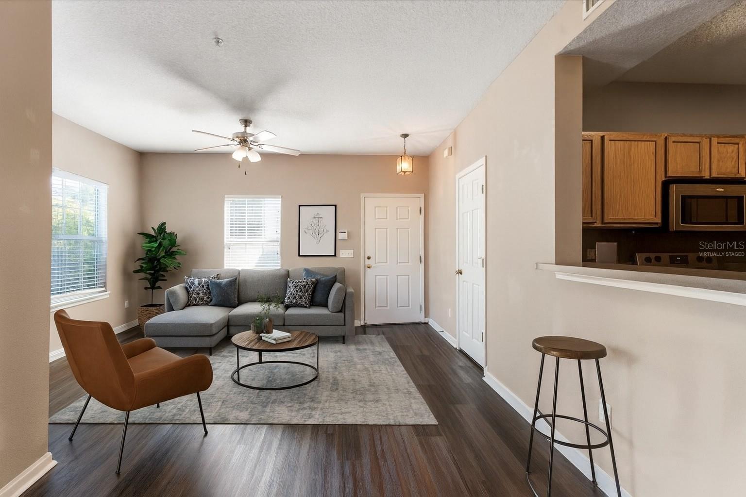 575 OAKLEAF PLANTATION PARKWAY 901