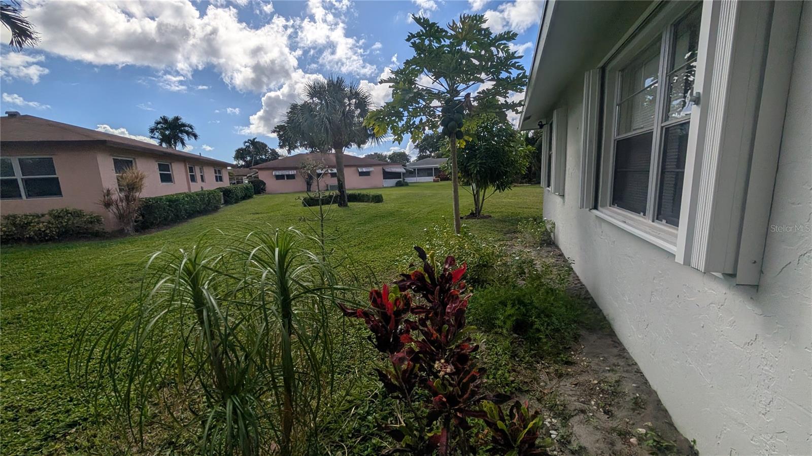 COUNTRY MANORS CONDO 01-08 - Residential