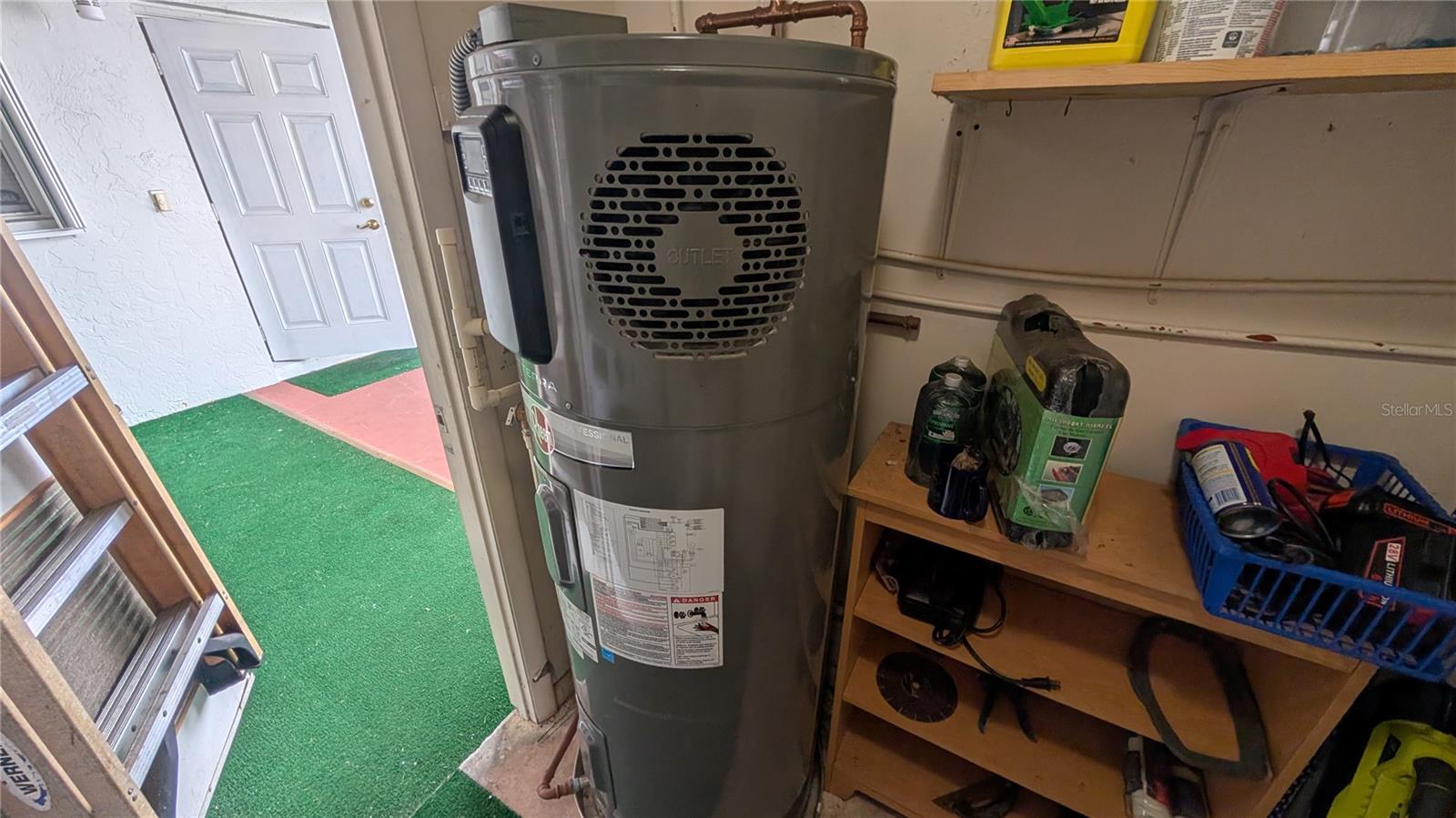 COUNTRY MANORS CONDO 01-08 - Residential