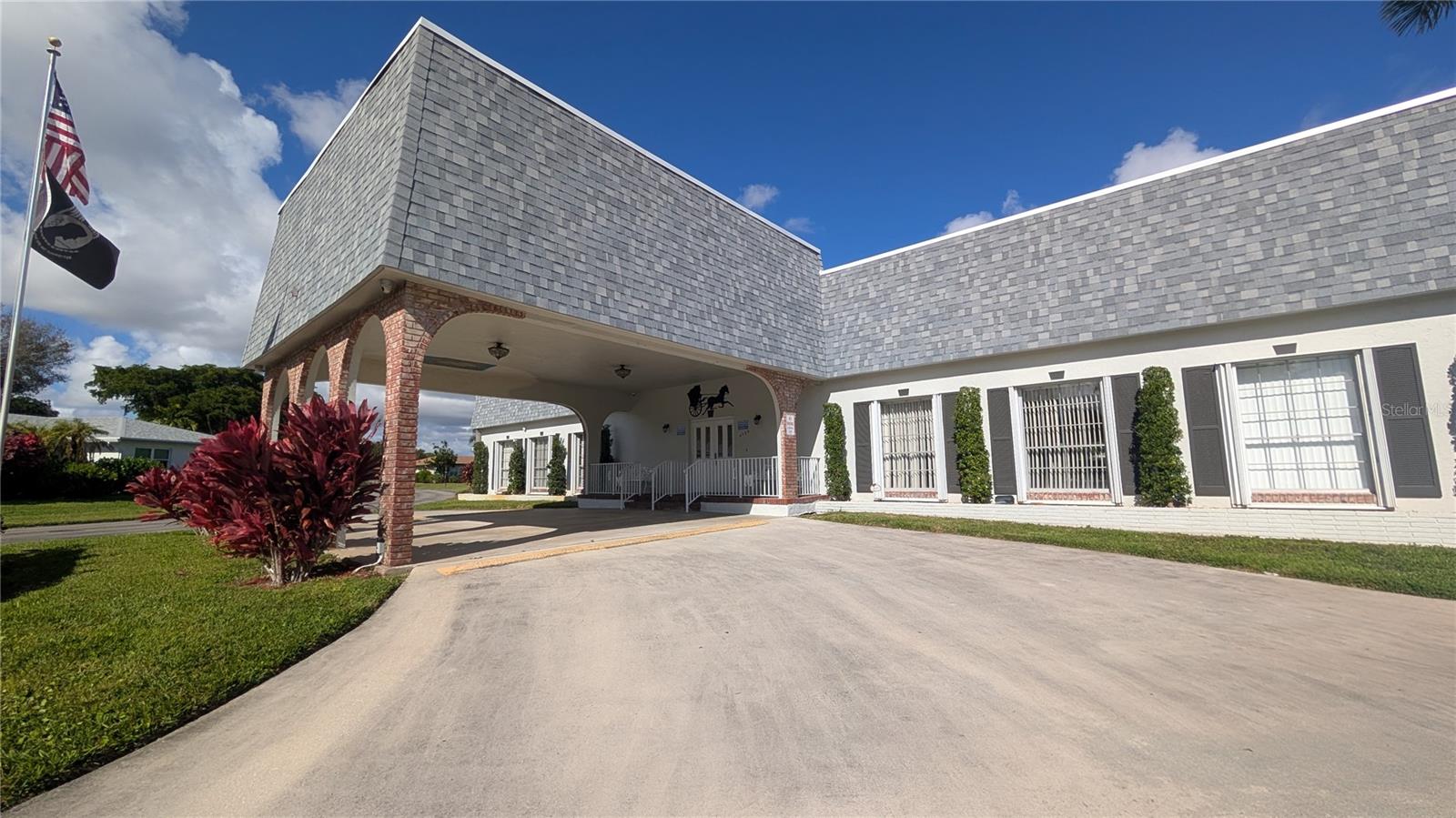 COUNTRY MANORS CONDO 01-08 - Residential