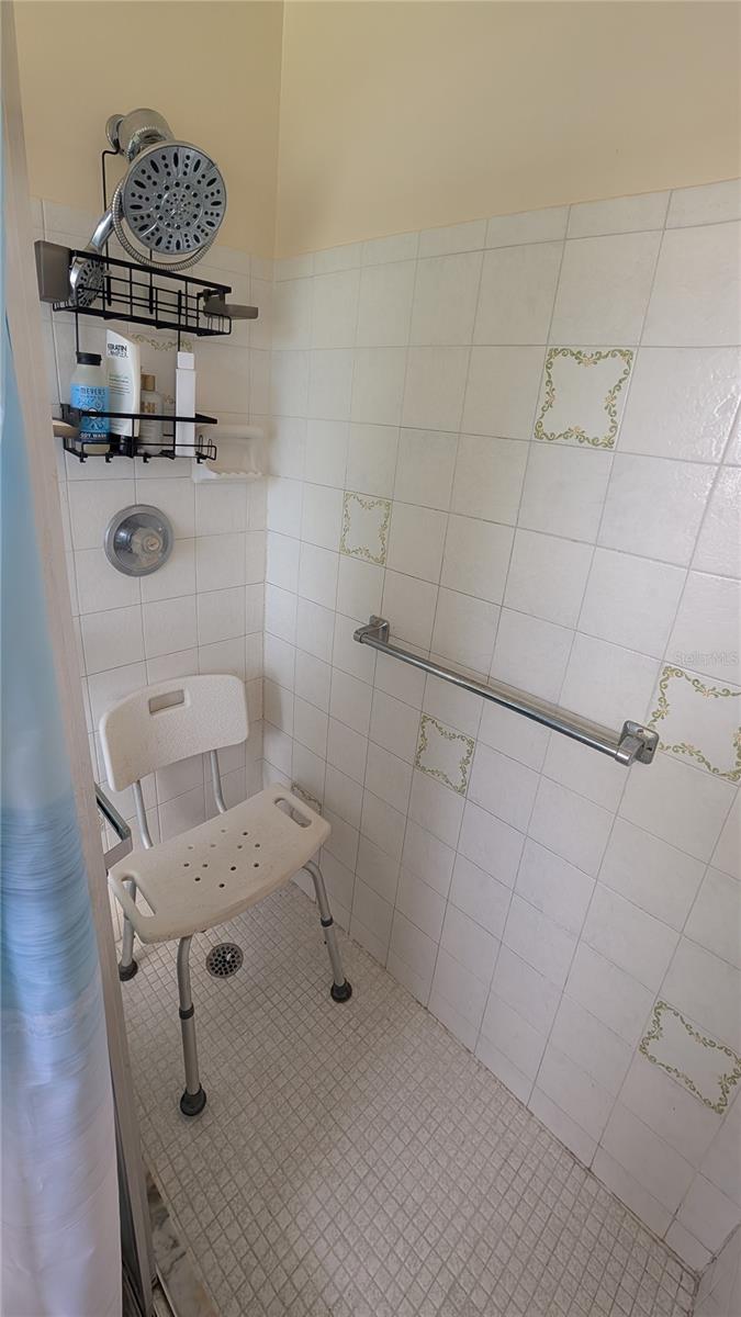 COUNTRY MANORS CONDO 01-08 - Residential