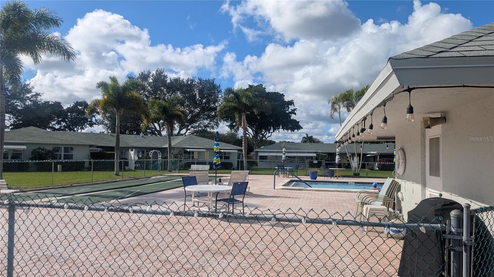 COUNTRY MANORS CONDO 01-08 - Residential