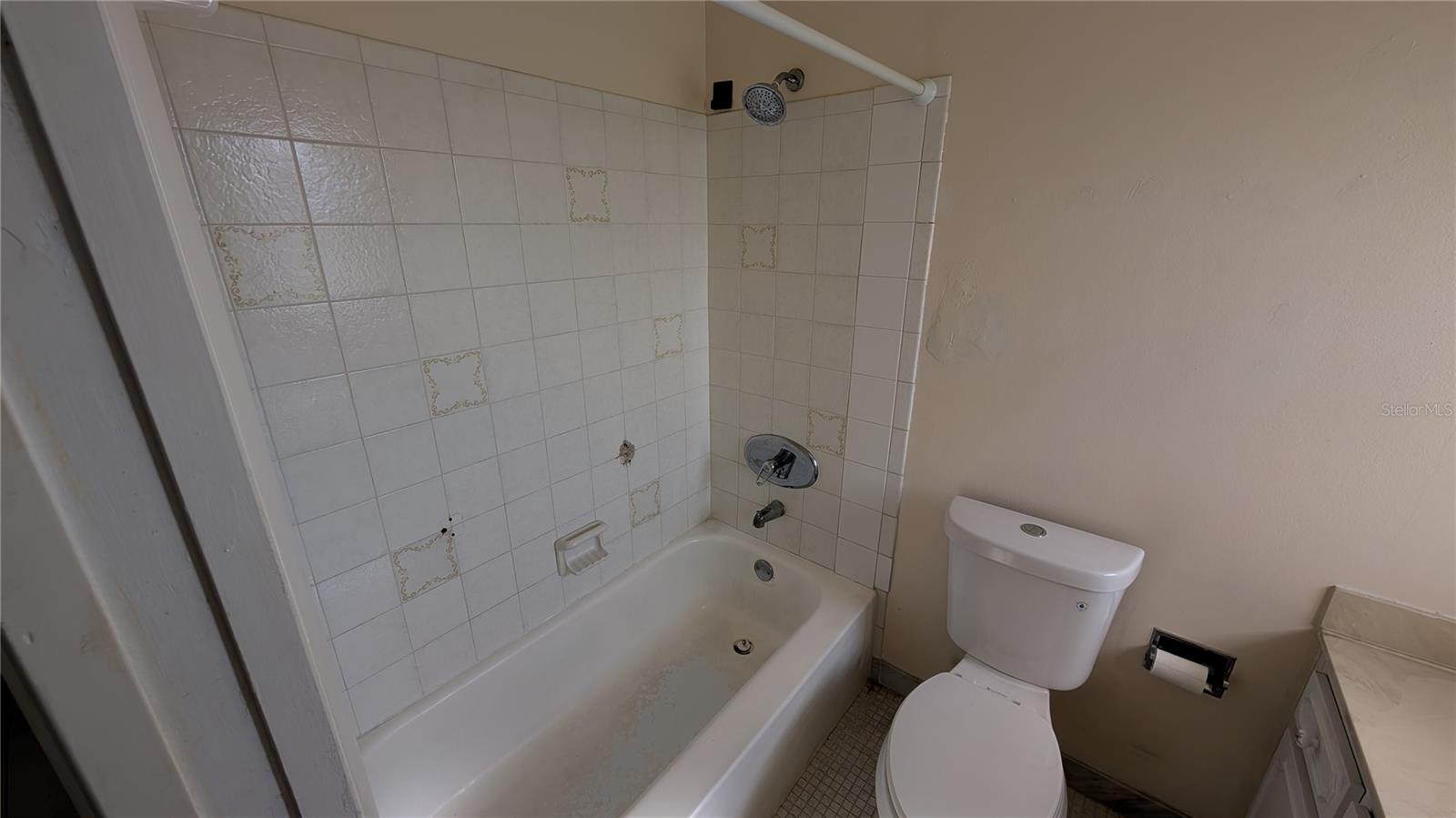 COUNTRY MANORS CONDO 01-08 - Residential