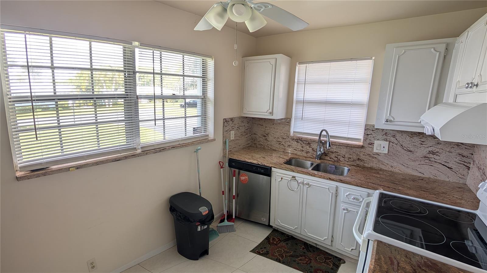 COUNTRY MANORS CONDO 01-08 - Residential