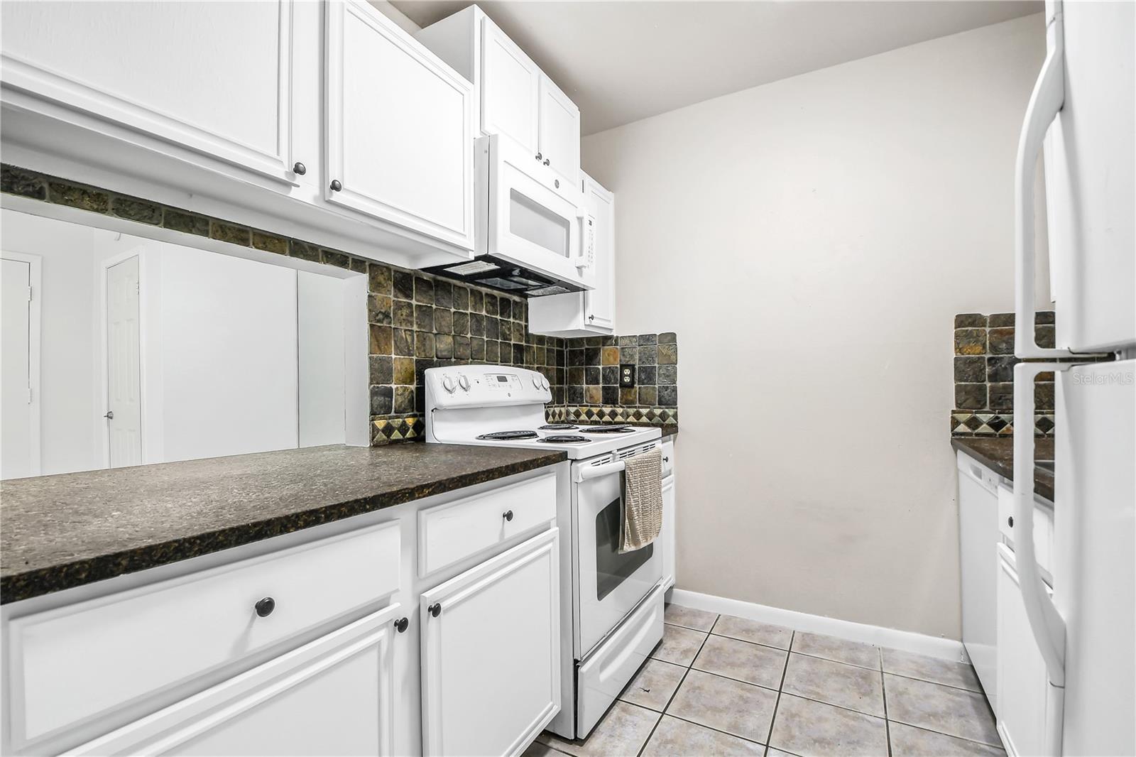 WIMBLEDON PARK #I - Residential Lease