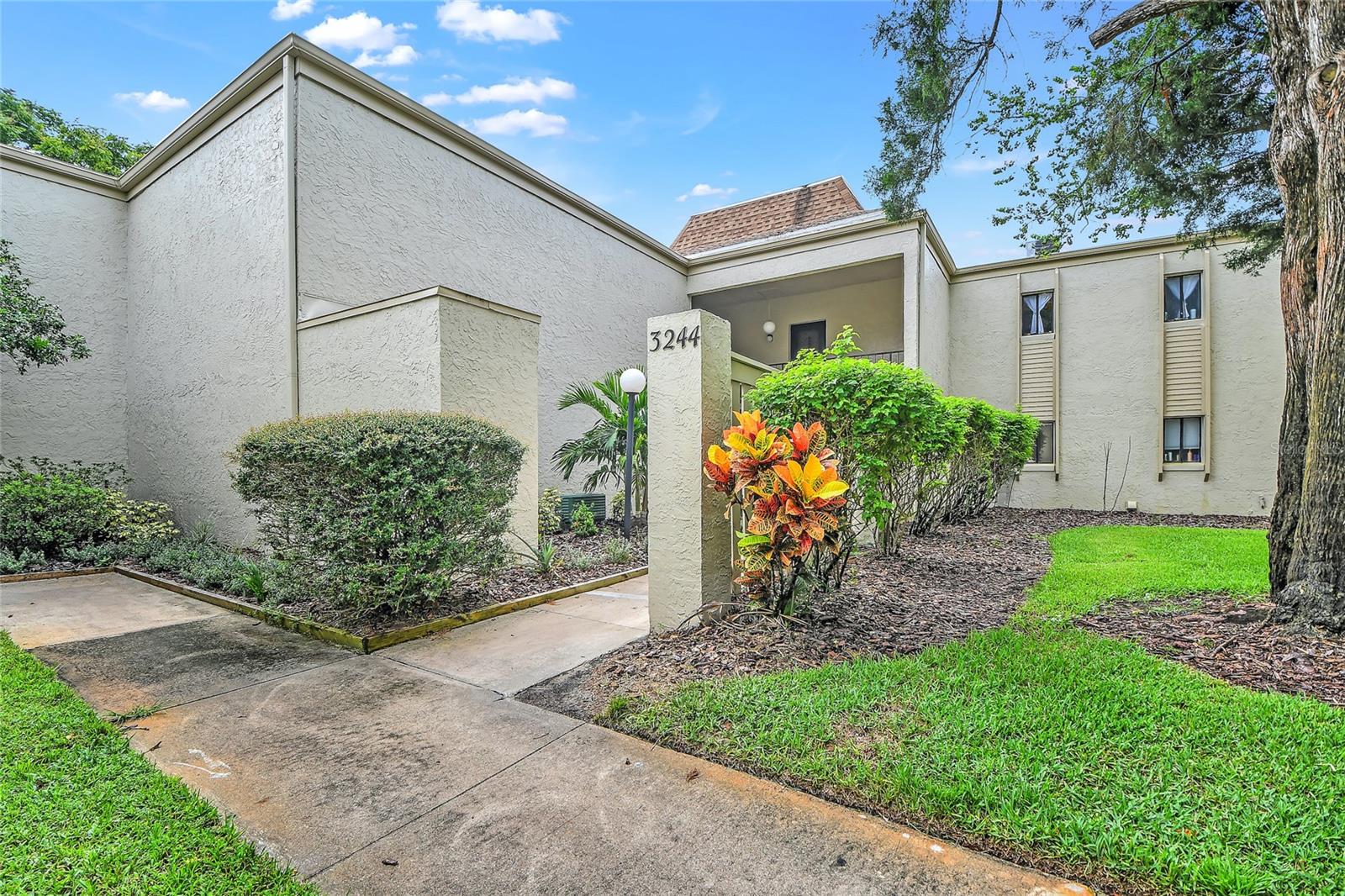 WIMBLEDON PARK #I - Residential Lease