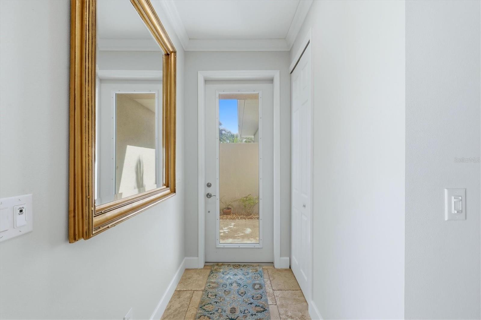 ARTISTS ENCLAVE - Residential