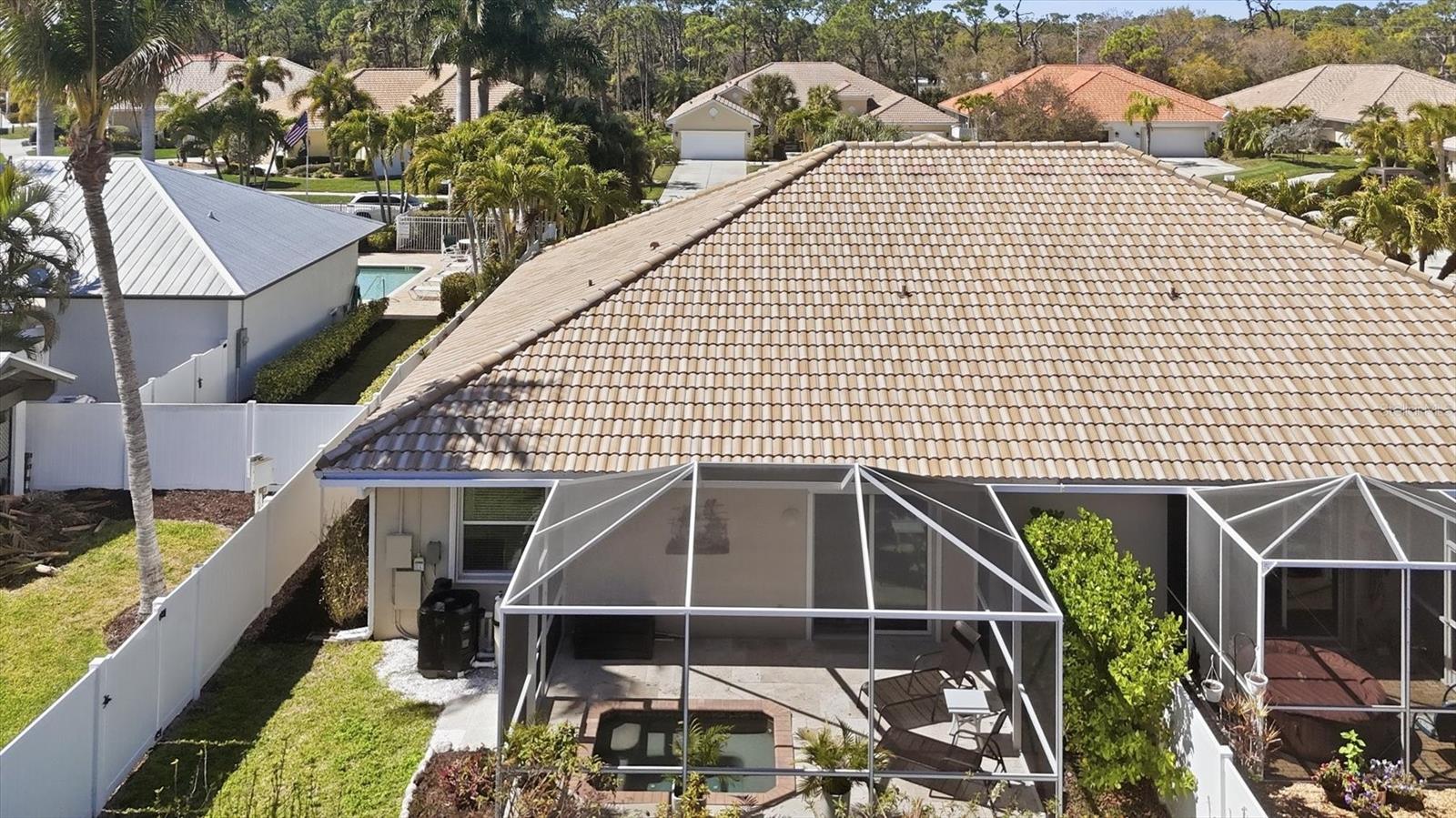 ARTISTS ENCLAVE - Residential