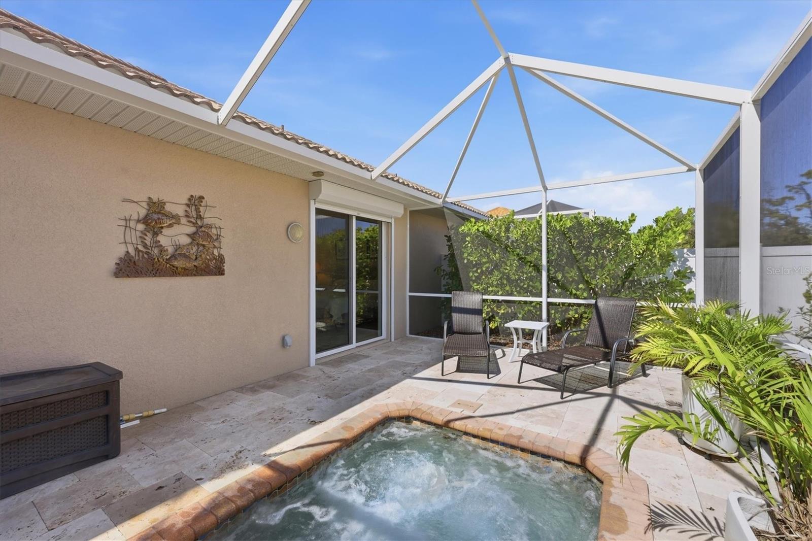 ARTISTS ENCLAVE - Residential