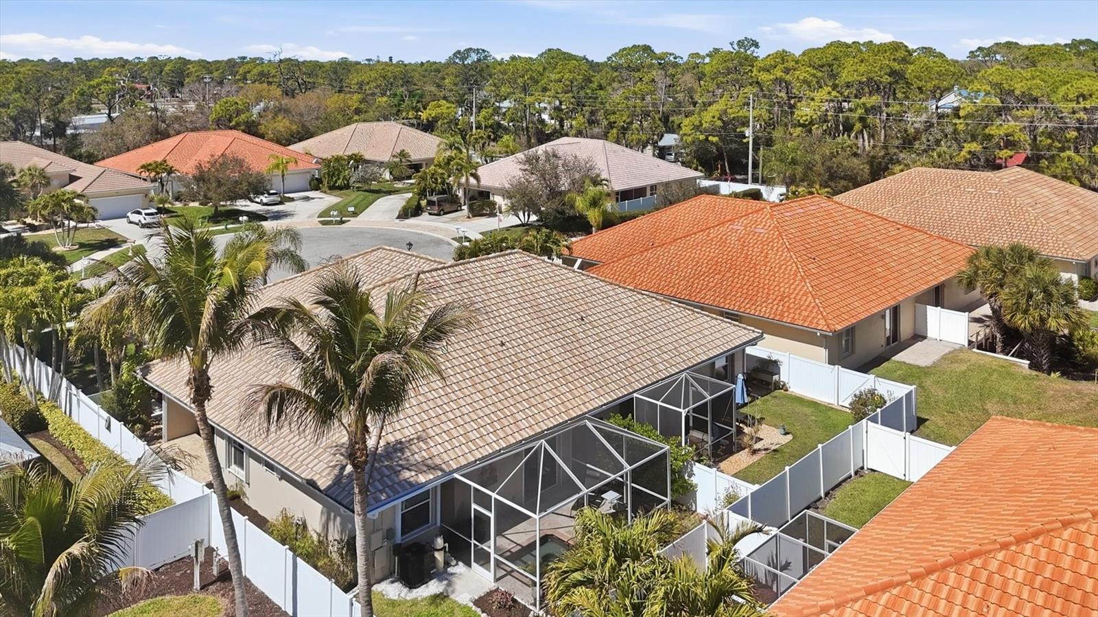 ARTISTS ENCLAVE - Residential