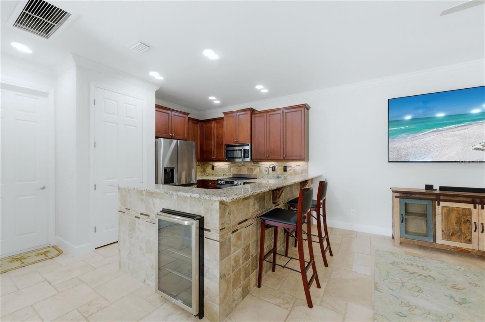 ARTISTS ENCLAVE - Residential