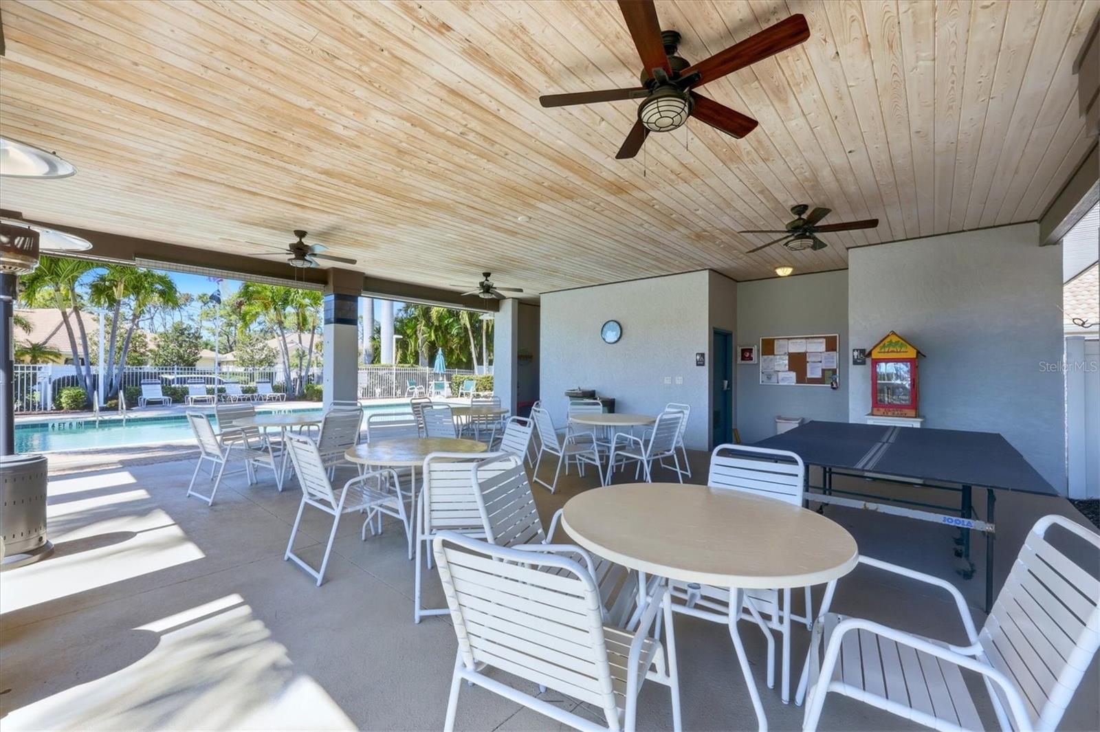 ARTISTS ENCLAVE - Residential