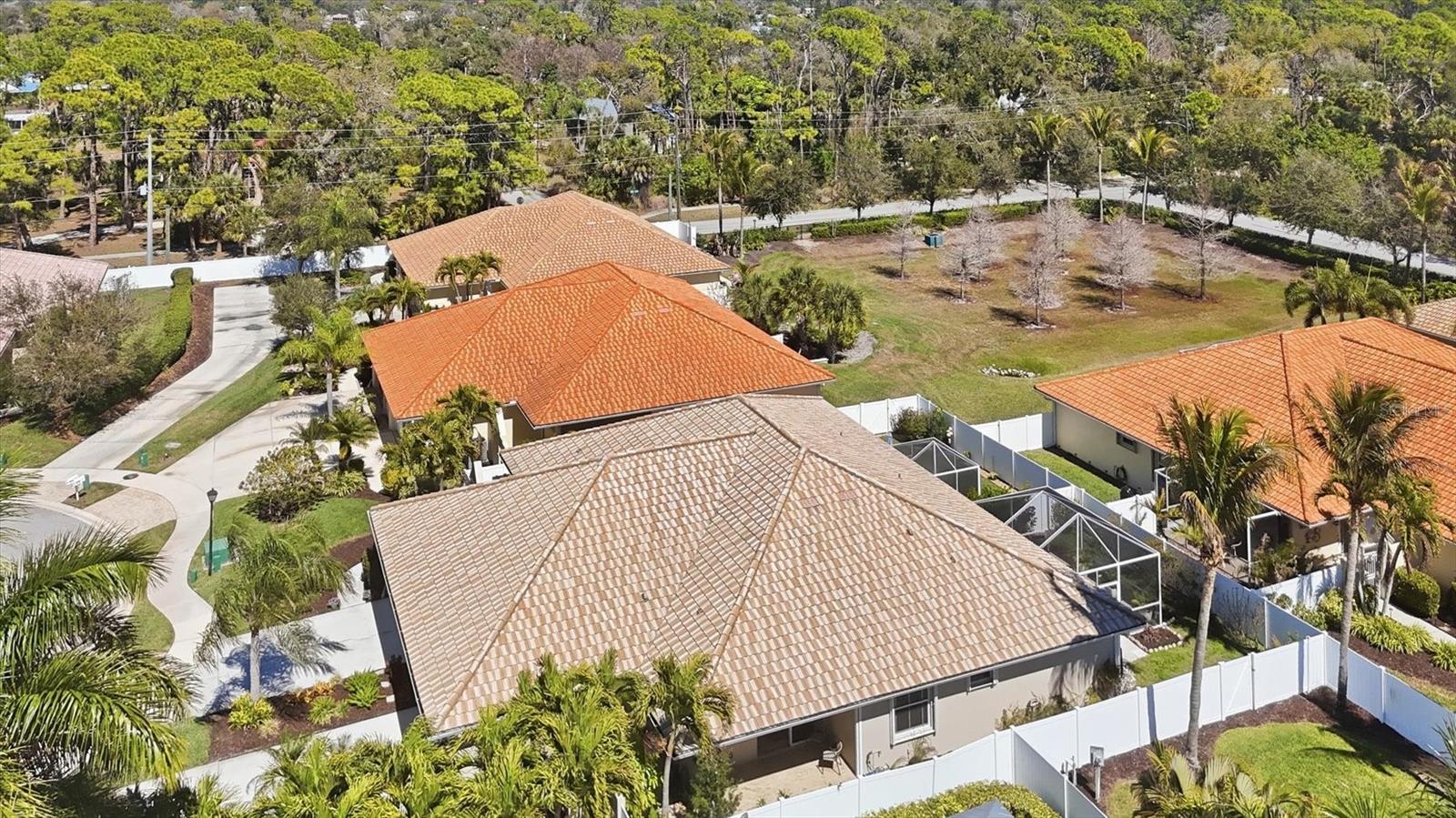 ARTISTS ENCLAVE - Residential