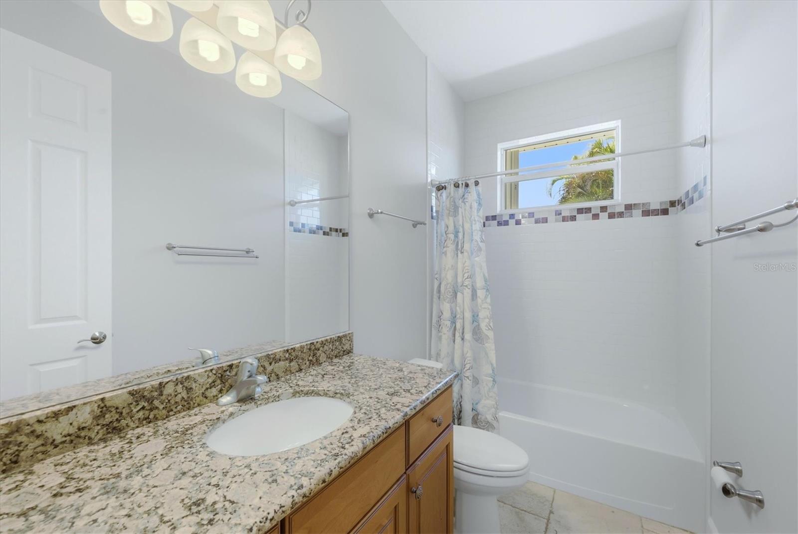 ARTISTS ENCLAVE - Residential