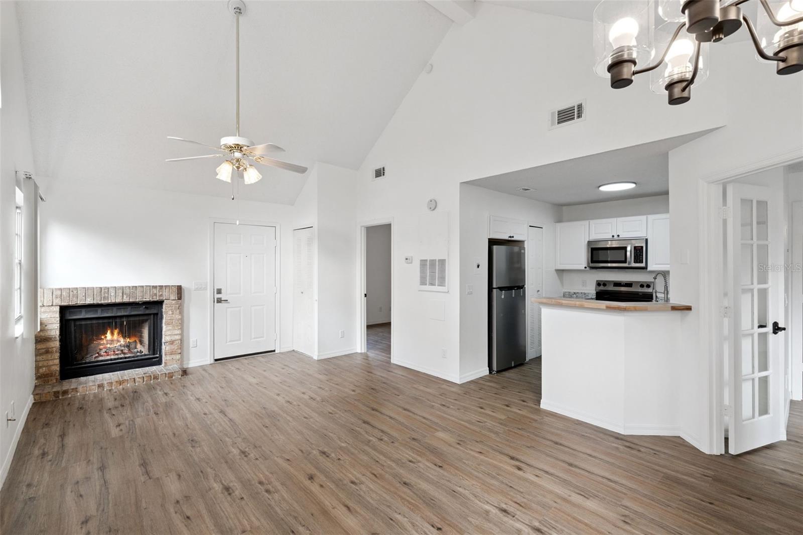 HIDDEN SPGS CONDO - Residential